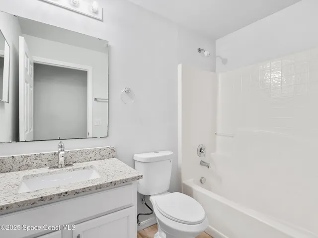 $395,000 | 1264 25th Terrace Southwest, Vero Beach, FL 32968