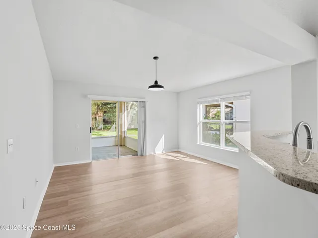 $395,000 | 1264 25th Terrace Southwest, Vero Beach, FL 32968