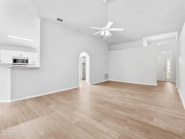 $395,000 | 1264 25th Terrace Southwest, Vero Beach, FL 32968