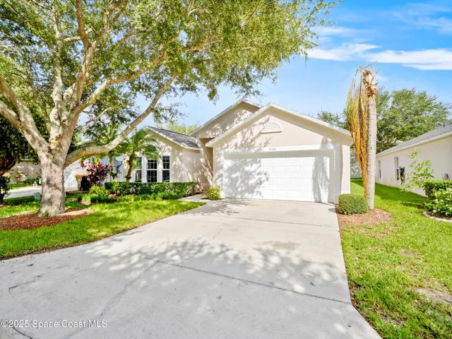 $395,000 | 1264 25th Terrace Southwest, Vero Beach, FL 32968