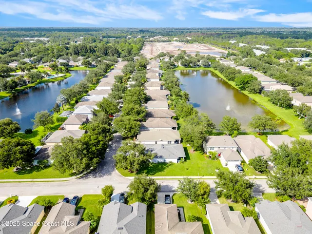 $395,000 | 1264 25th Terrace Southwest, Vero Beach, FL 32968