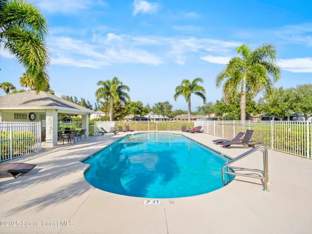 $395,000 | 1264 25th Terrace Southwest, Vero Beach, FL 32968