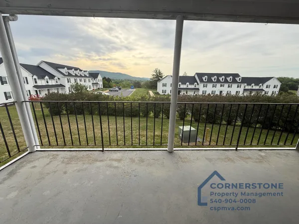 $1,090 | 6503 Carefree Lane, Unit 19, Roanoke, VA 24019