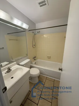 $1,090 | 6503 Carefree Lane, Unit 19, Roanoke, VA 24019