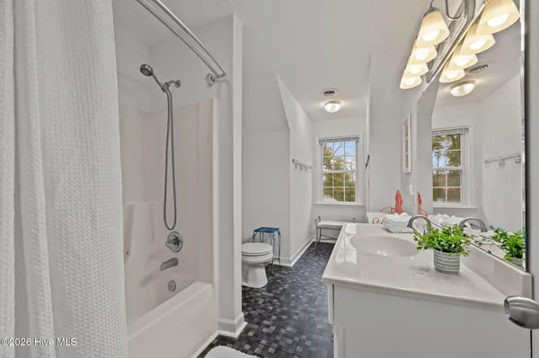 $570,000 | 91 Topping Lane, Belhaven, NC 27810