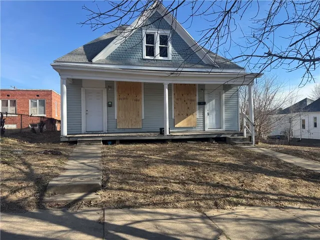 $95,000 | 1011 South 14th Street, St. Joseph, MO 64503