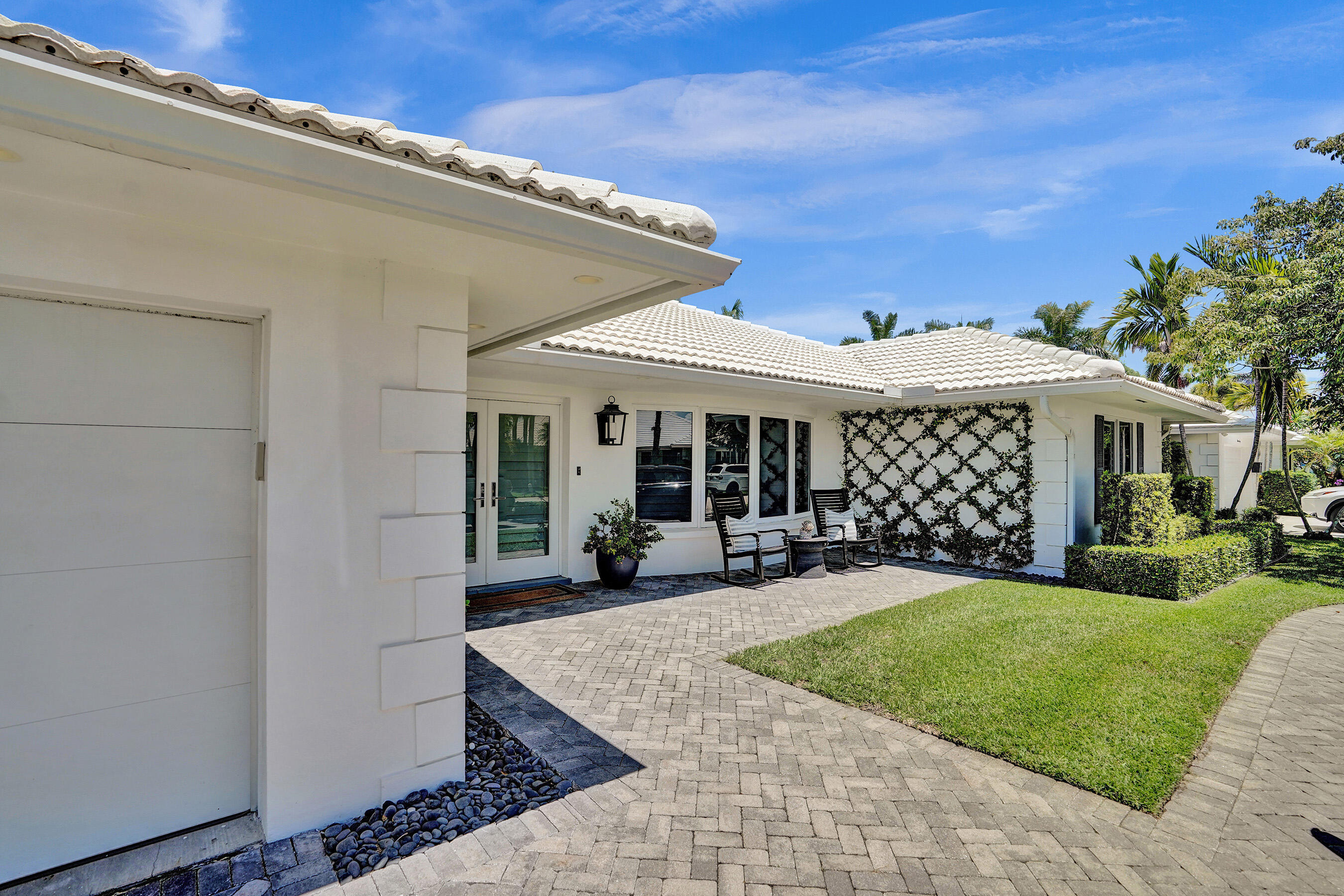1348 Sycamore Terrace Boca Raton, FL 33486 - Photo 4 of 36 front3