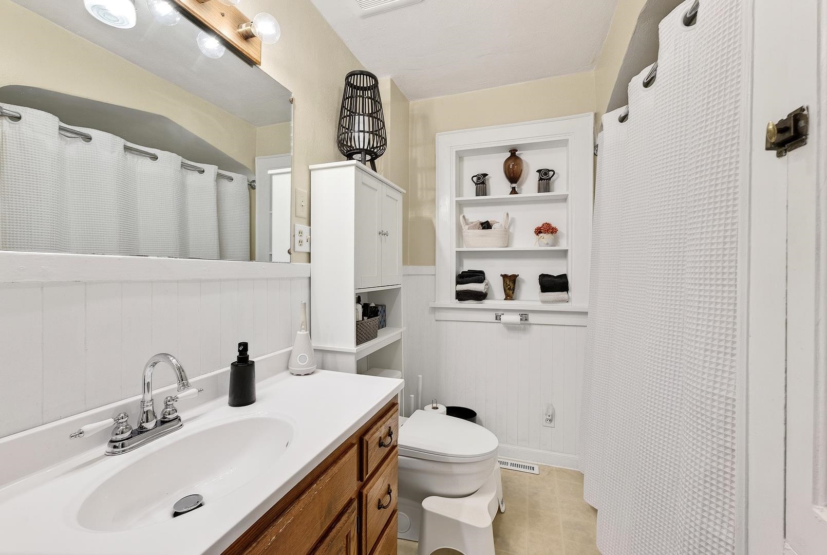 2215 15th Street Monroe, WI 53566 - Photo 14 of 50