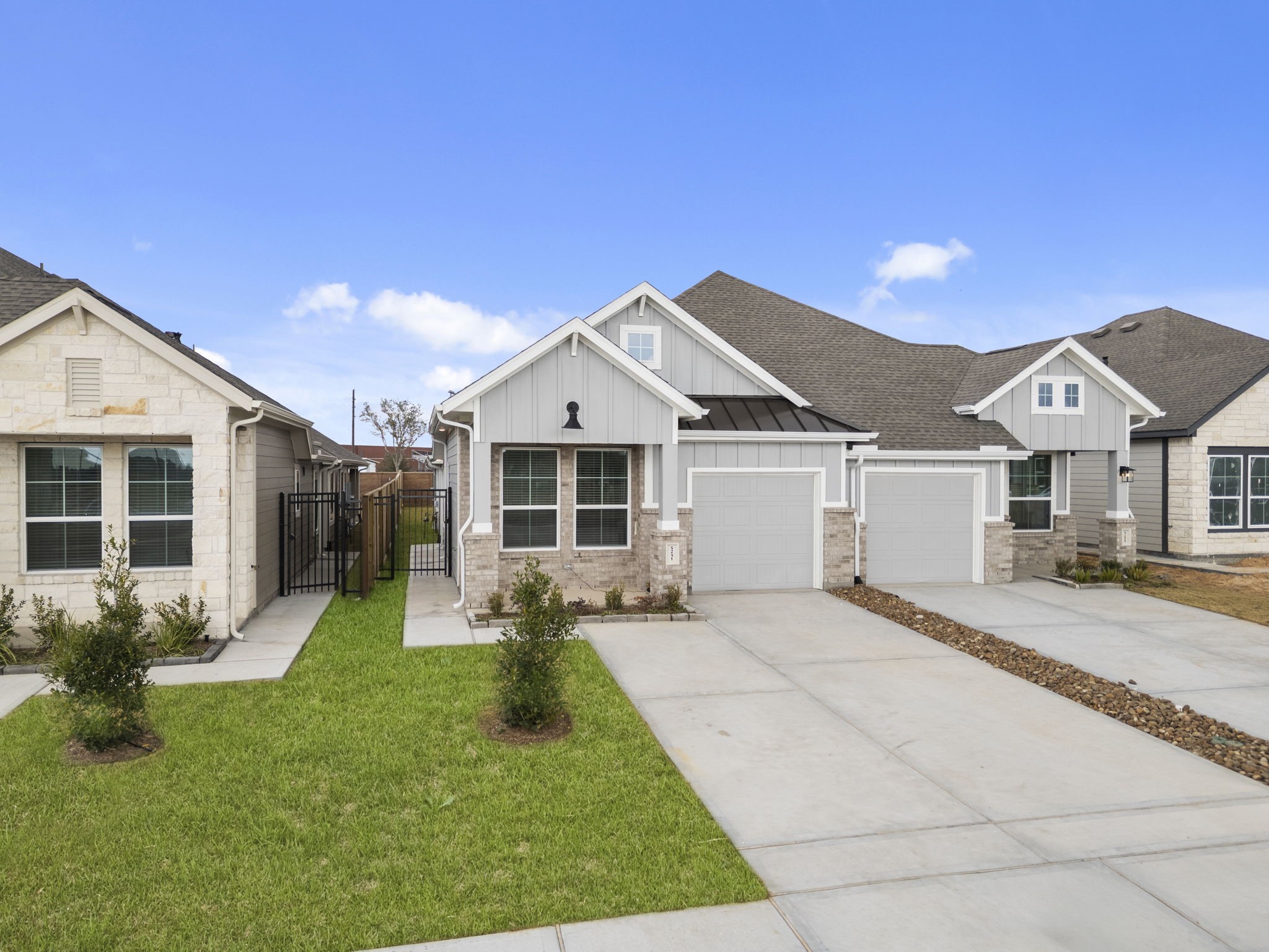 5251 Celestial Court Rosharon, TX 77583 - Photo 3 of 46 a view of a yard in front of a house