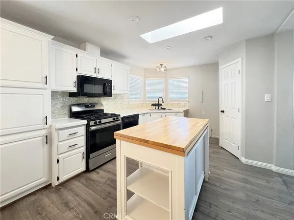 $114,900 | 220 South Elk, Unit 75, Hemet, CA 92543