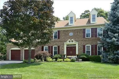 $3,950 | 8513 Chase Glen Circle, Fairfax Station, VA 22039