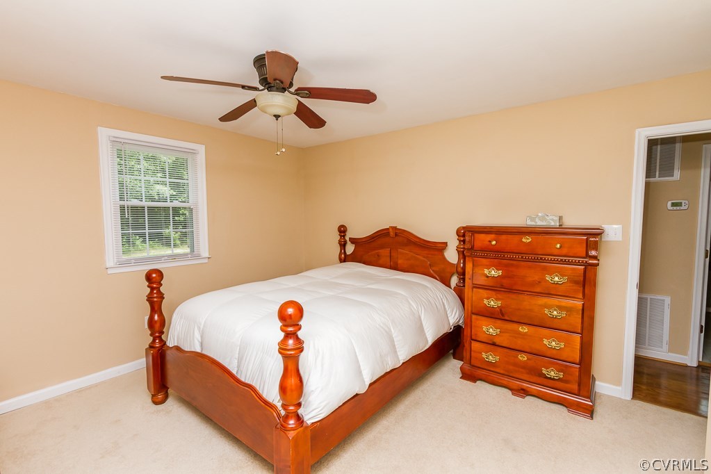 5718 Custis Millpond Road West Point, VA 23181 - Photo 8 of 23 Gallery Image 8