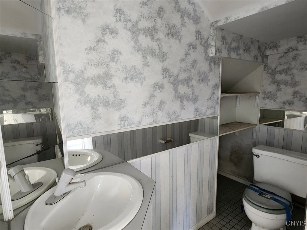 8495 Caughdenoy Road Clay, NY 13041 - Photo 14 of 23