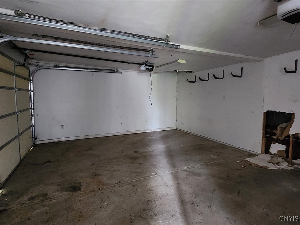 8495 Caughdenoy Road Clay, NY 13041 - Photo 6 of 23