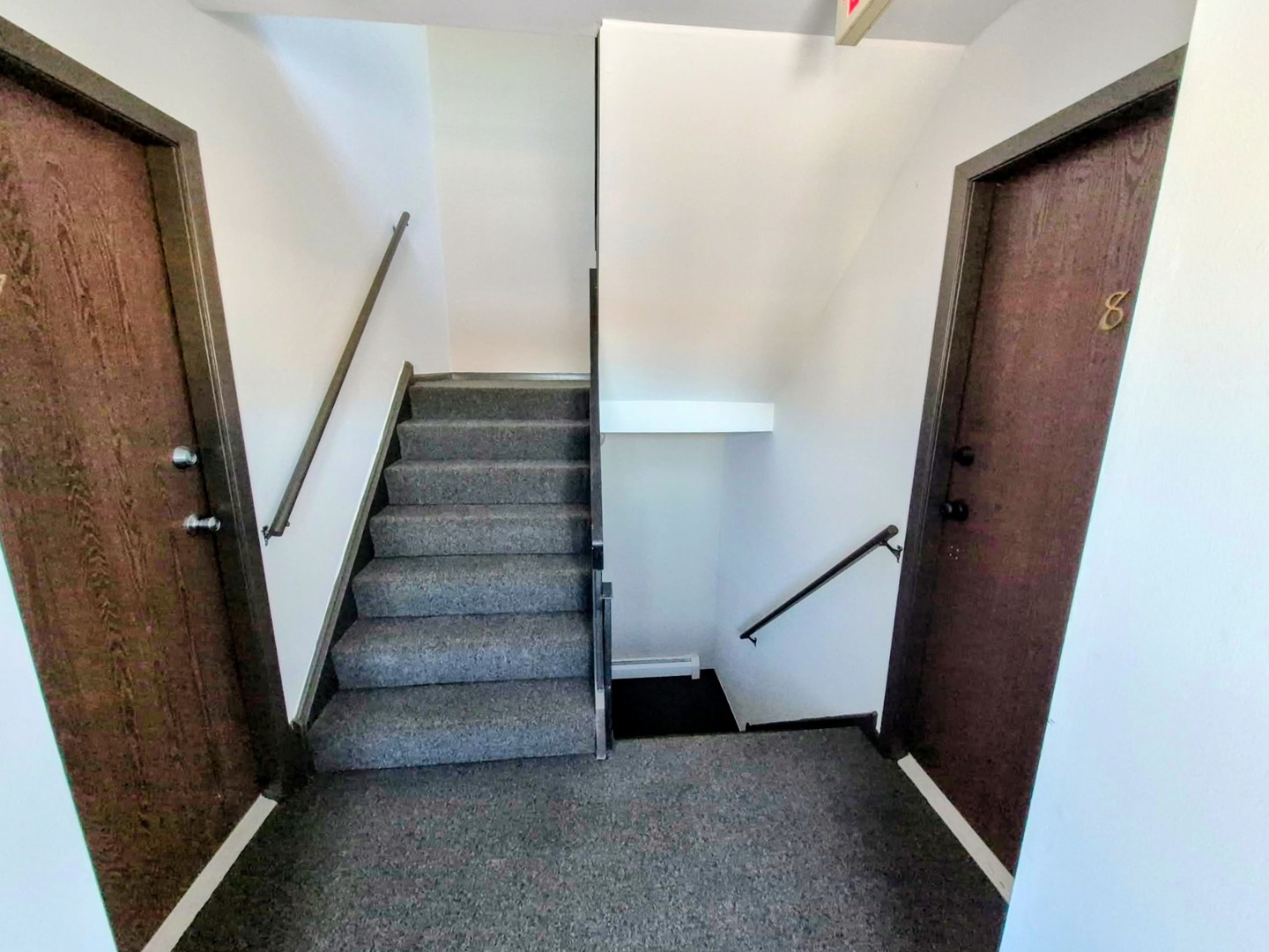 239 North Gregory Street, Unit 8 Aurora, IL 60504 - Photo 9 of 15 a view of entryway