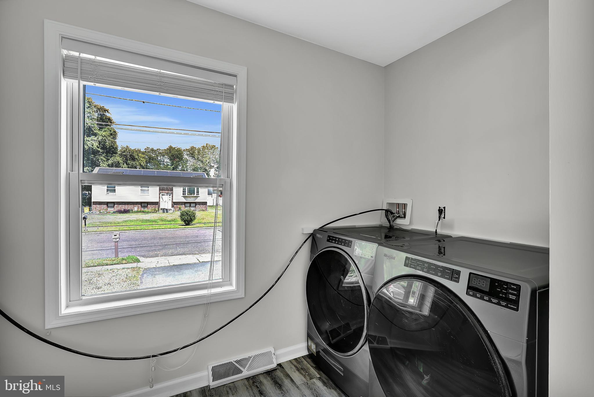 515 Ridge Avenue Hamilton, NJ 08610 - Photo 17 of 30 a utility room with dryer and washer