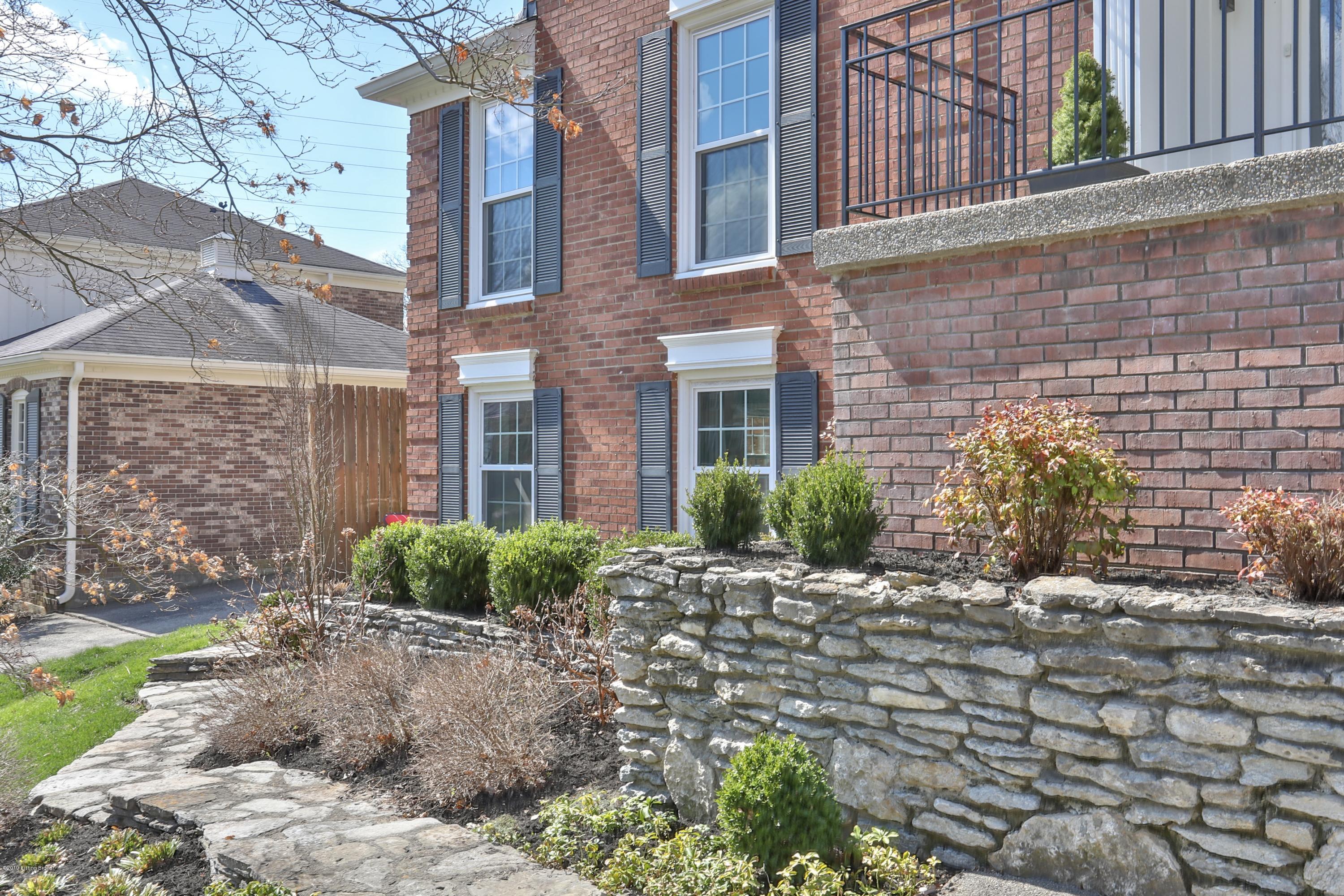 5503 Apache Road Louisville, KY 40207 - Photo 54 of 59 1-12