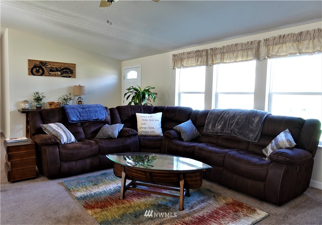 2520 Apple Acres Road Chelan, WA 98816 - Photo 11 of 25 Gallery Image 11