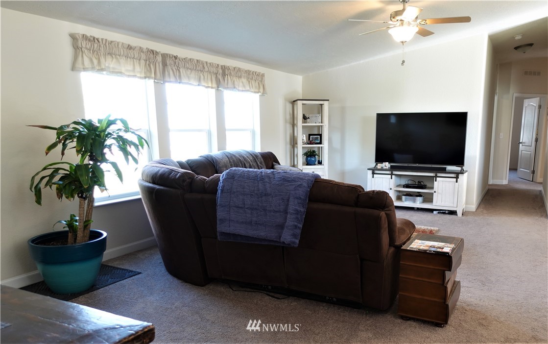 2520 Apple Acres Road Chelan, WA 98816 - Photo 12 of 25 Gallery Image 12