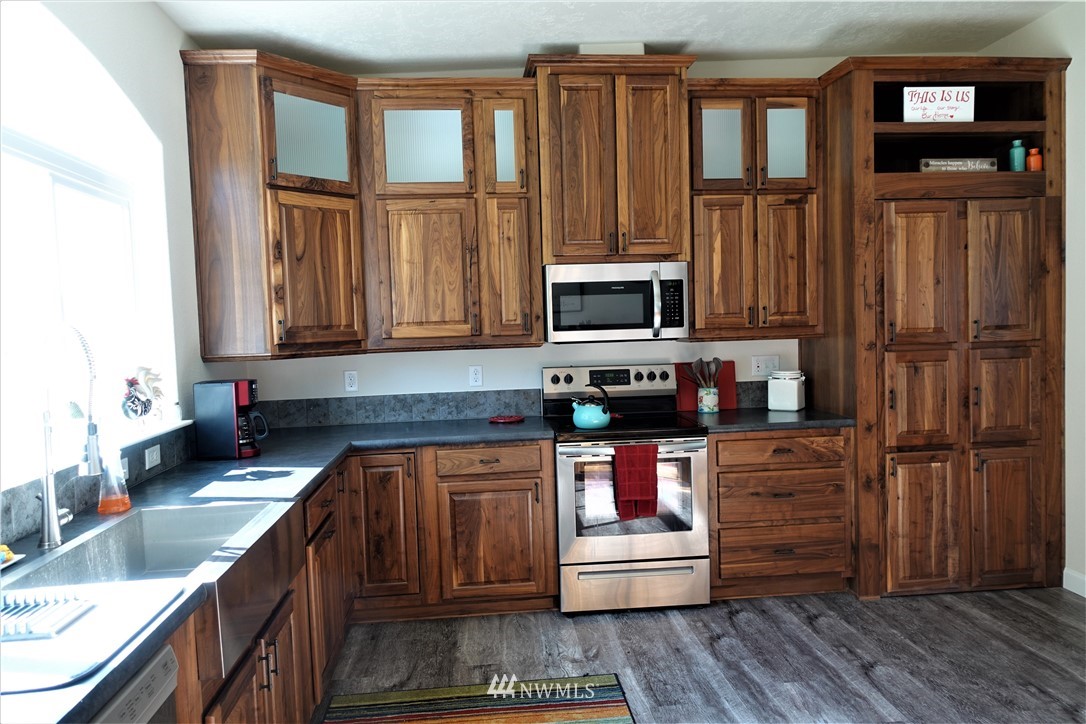 2520 Apple Acres Road Chelan, WA 98816 - Photo 18 of 25 Gallery Image 18
