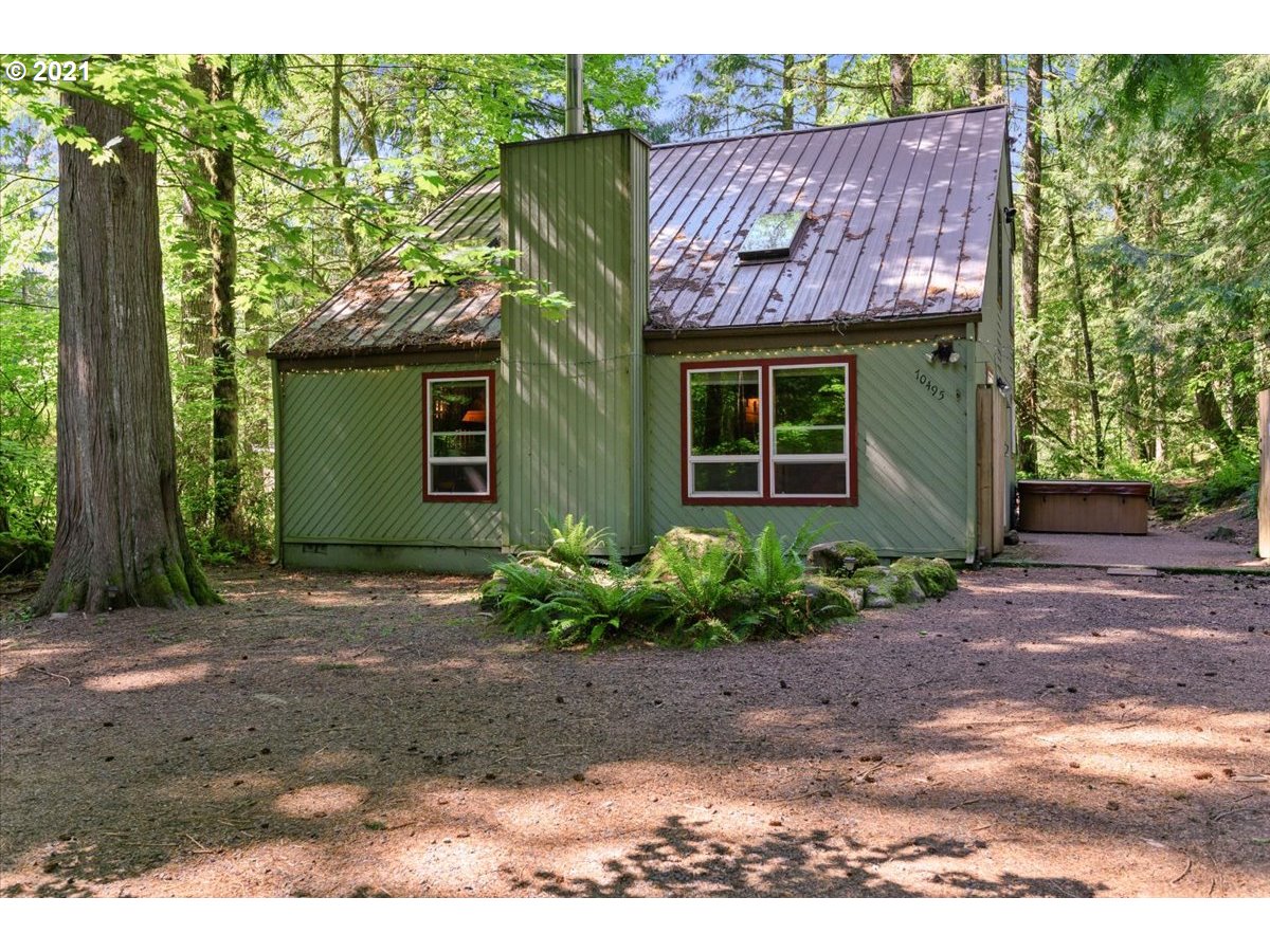 70495 East Terrace Drive Rhododendron, OR 97049 - Photo 3 of 32