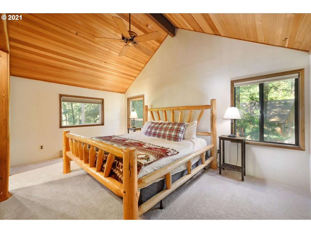 70495 East Terrace Drive Rhododendron, OR 97049 - Photo 21 of 32