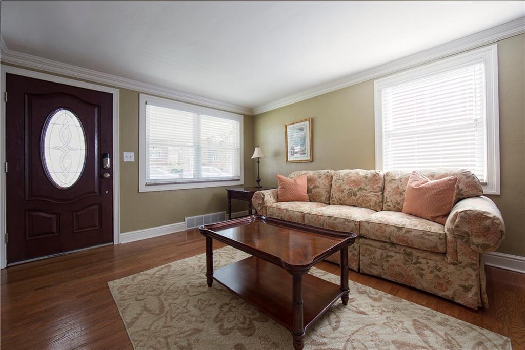 2363 Rose Garden Road Pittsburgh, PA 15220 - Photo 4 of 19 Gallery Image 4