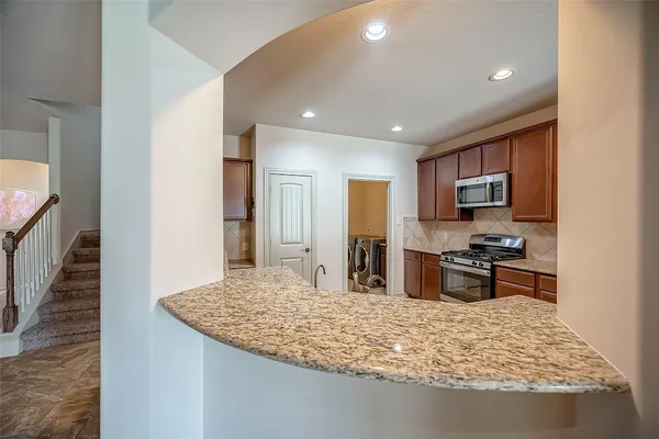 $2,500 | 2211 Argos Drive, Missouri City, TX 77459