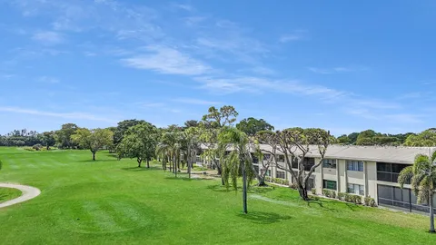 $40,000 | 36 Stratford Lane West, Unit F, Boynton Beach, FL 33436