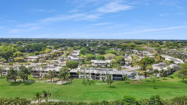 $40,000 | 36 Stratford Lane West, Unit F, Boynton Beach, FL 33436