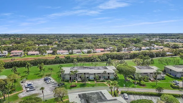 $40,000 | 36 Stratford Lane West, Unit F, Boynton Beach, FL 33436