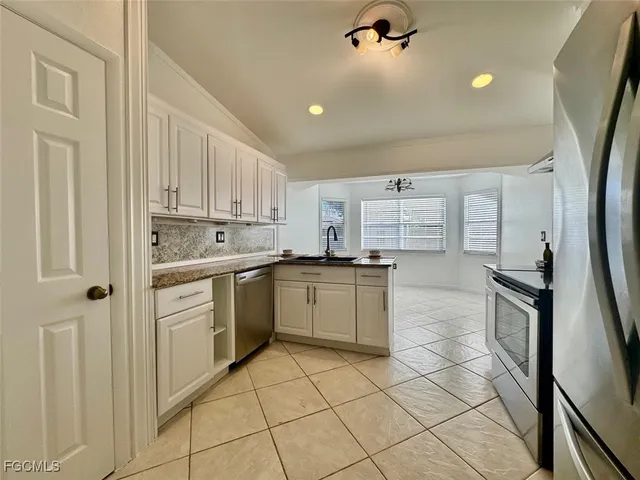 $1,800 | 2306 Northeast 5th Terrace, Cape Coral, FL 33909