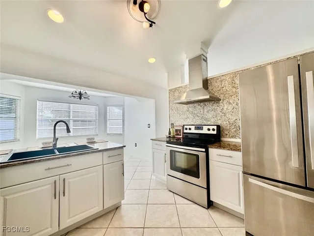 $1,800 | 2306 Northeast 5th Terrace, Cape Coral, FL 33909