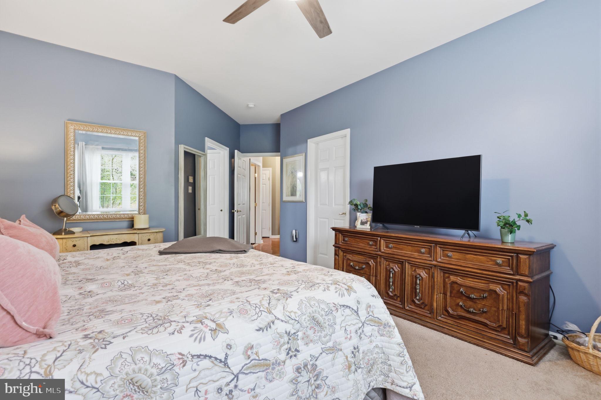28 Bluebonnet Road Langhorne, PA 19047 - Photo 22 of 47 Primary Bedroom
