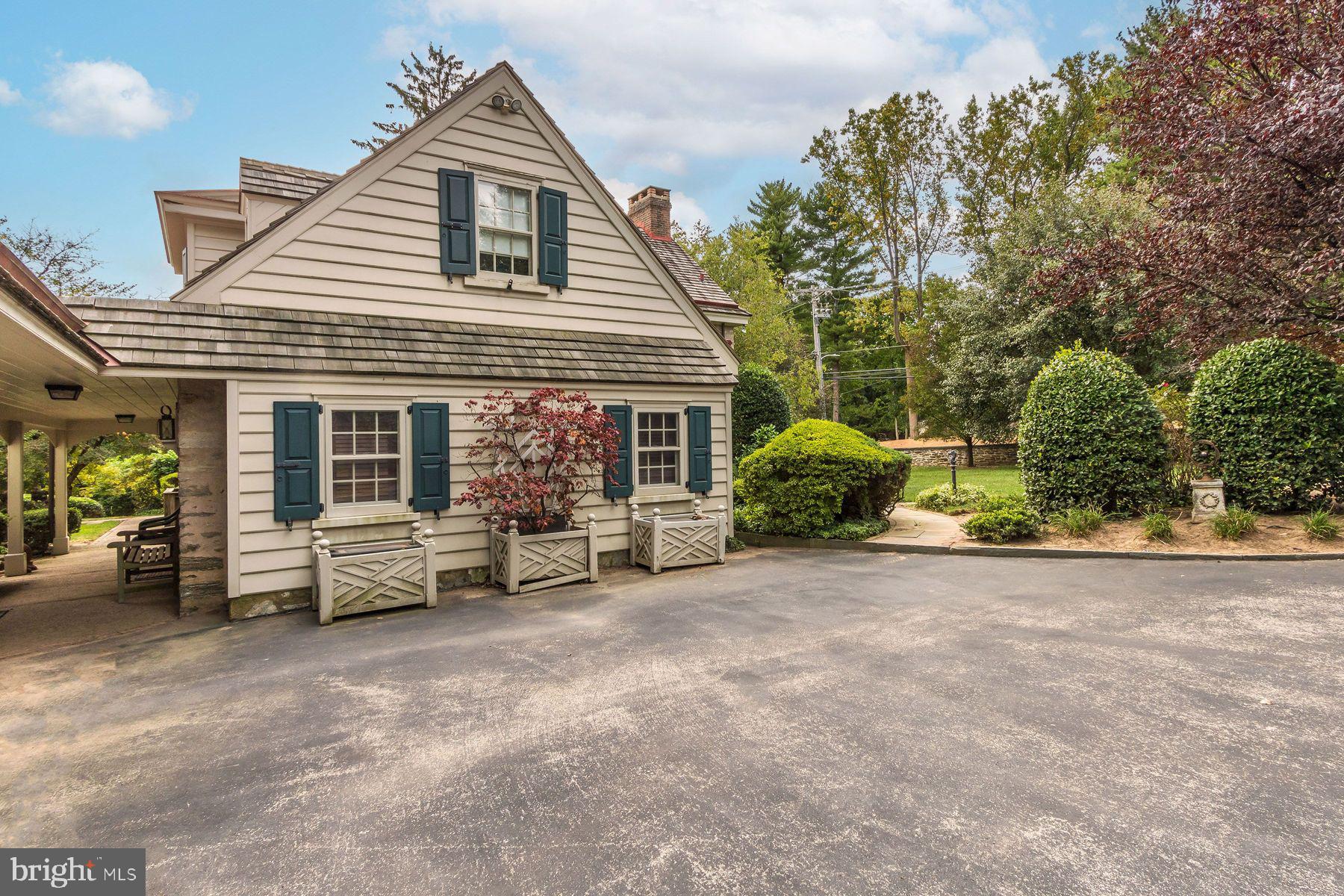 711 Washington Lane Rydal, PA 19046 - Photo 4 of 27 Gallery Image 4