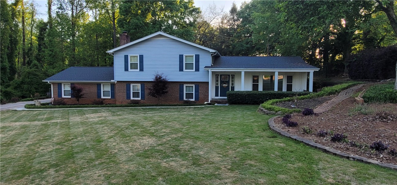 2803 Woodridge Drive Anderson, SC 29621 - Photo 1 of 24