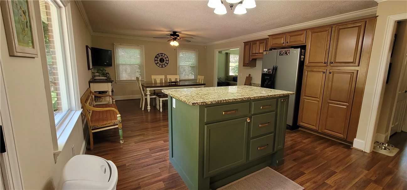 2803 Woodridge Drive Anderson, SC 29621 - Photo 7 of 24