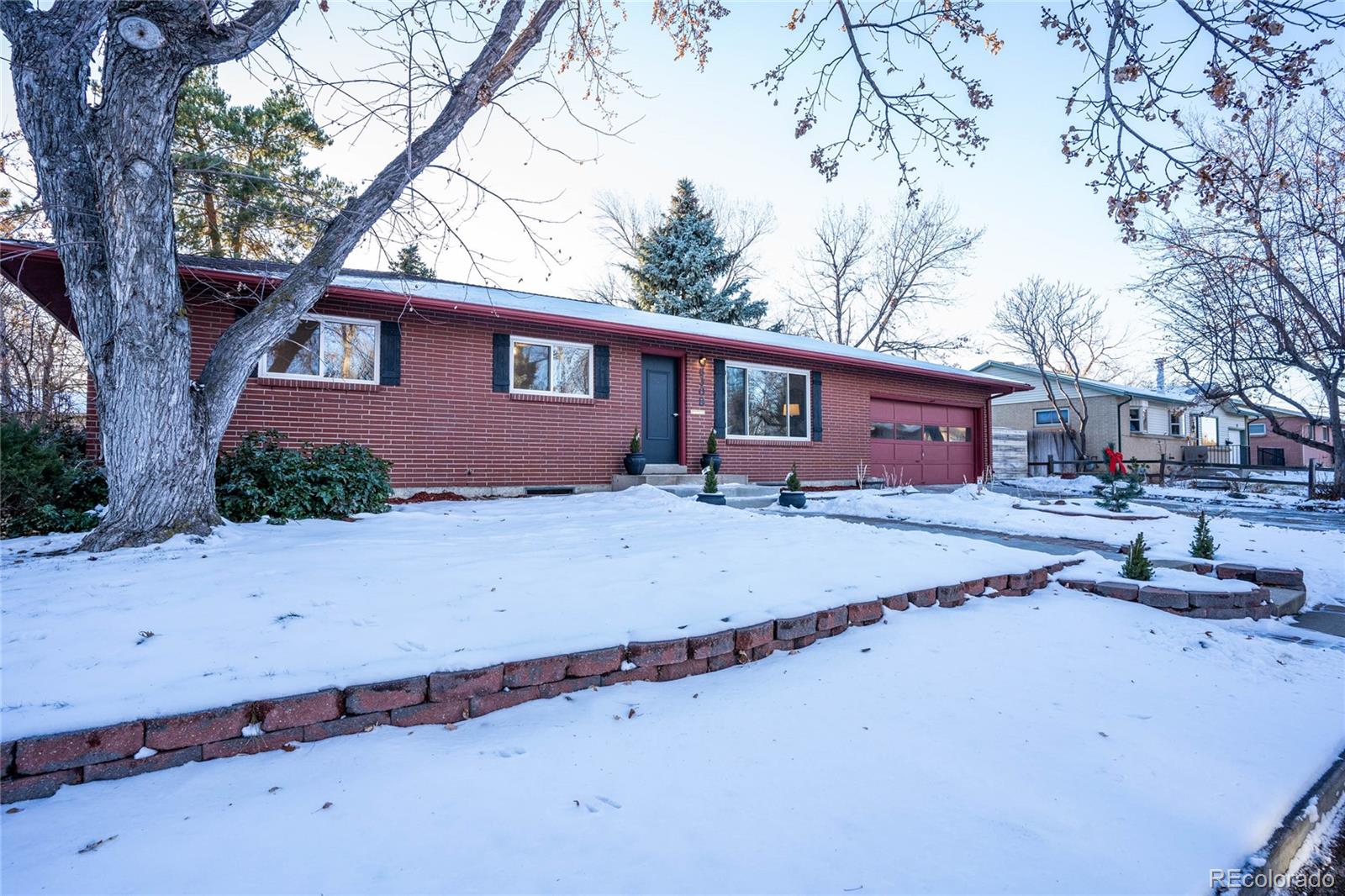 6308 Jellison Way Arvada, CO 80004 - Photo 3 of 40