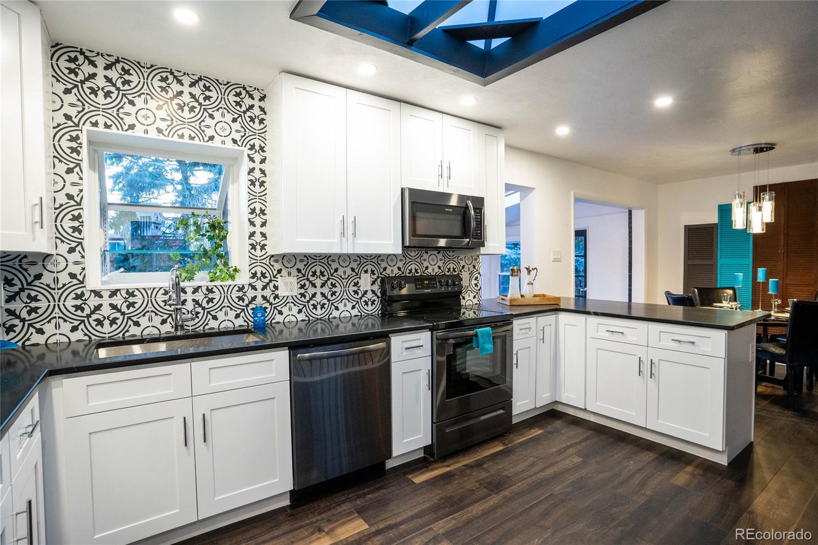 6308 Jellison Way Arvada, CO 80004 - Photo 8 of 40