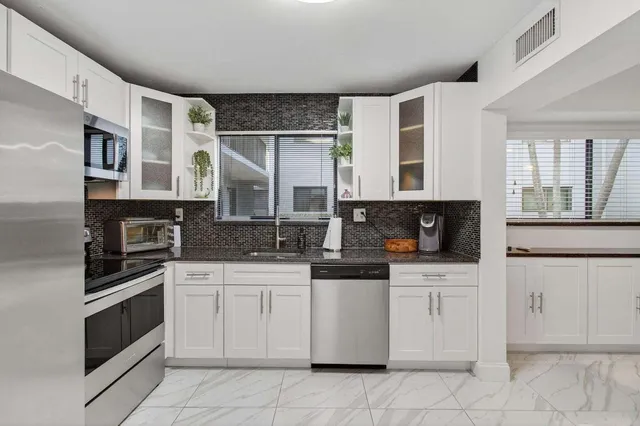 $2,500 | 15108 Ashland Drive, Unit 190, Delray Beach, FL 33484