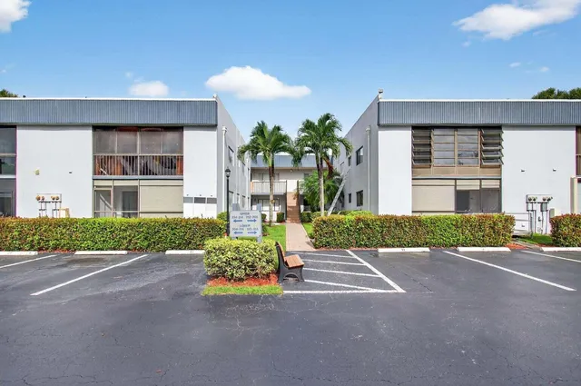 $2,500 | 15108 Ashland Drive, Unit 190, Delray Beach, FL 33484