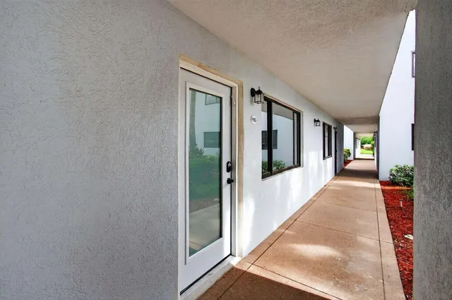 $2,500 | 15108 Ashland Drive, Unit 190, Delray Beach, FL 33484