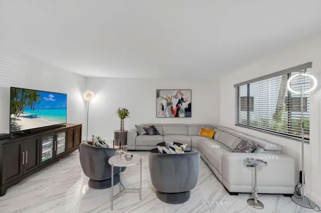 $2,500 | 15108 Ashland Drive, Unit 190, Delray Beach, FL 33484