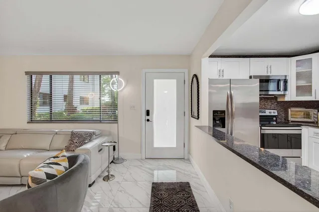 $2,500 | 15108 Ashland Drive, Unit 190, Delray Beach, FL 33484