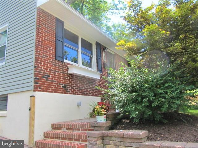 417 West Maple Road Linthicum Heights, MD 21090 - Photo 3 of 46