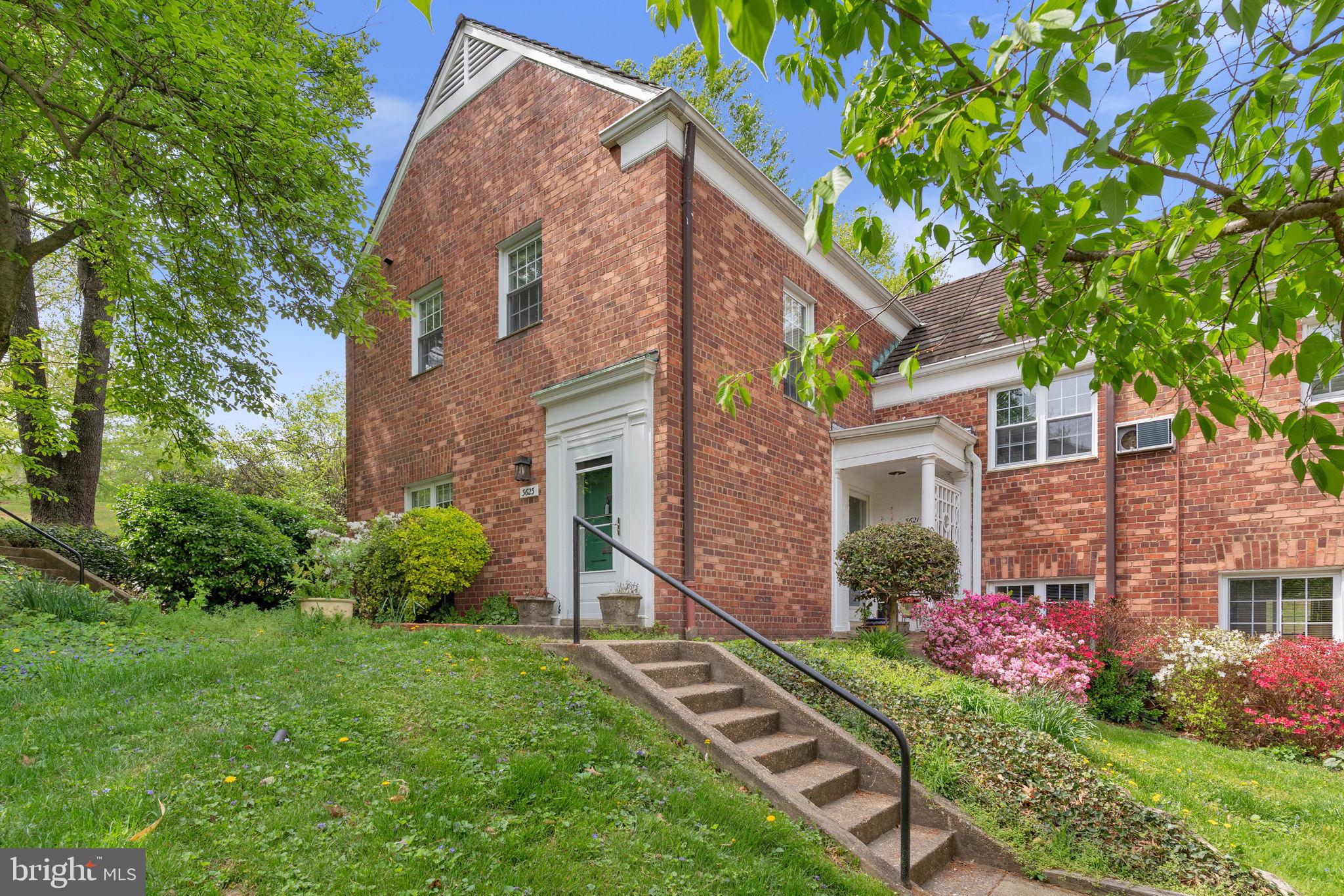 3623 Gunston Road Alexandria, VA 22302 - Photo 2 of 20