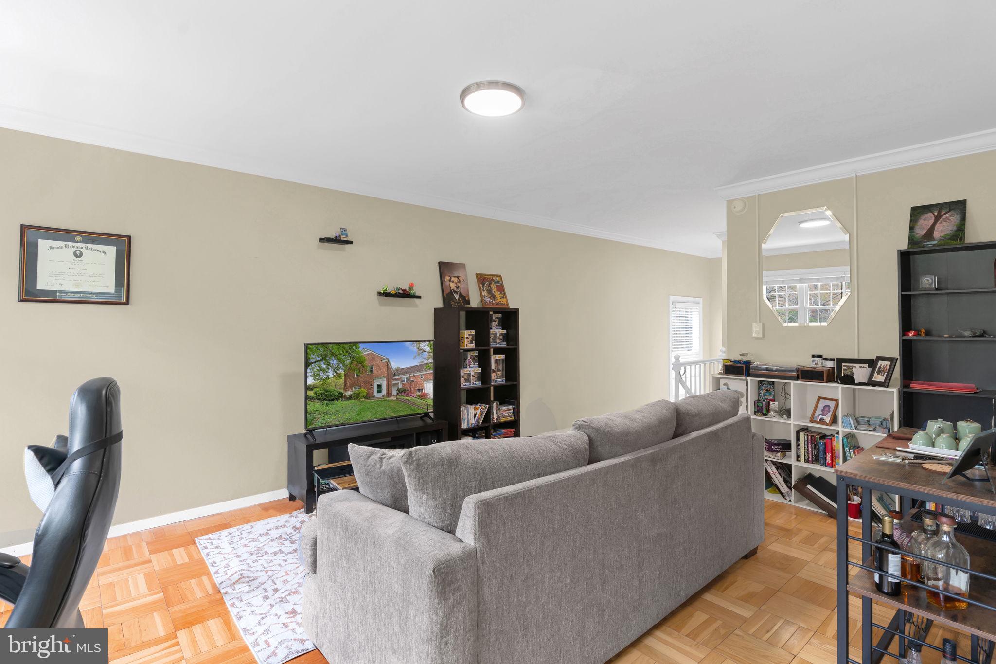 3623 Gunston Road Alexandria, VA 22302 - Photo 5 of 20