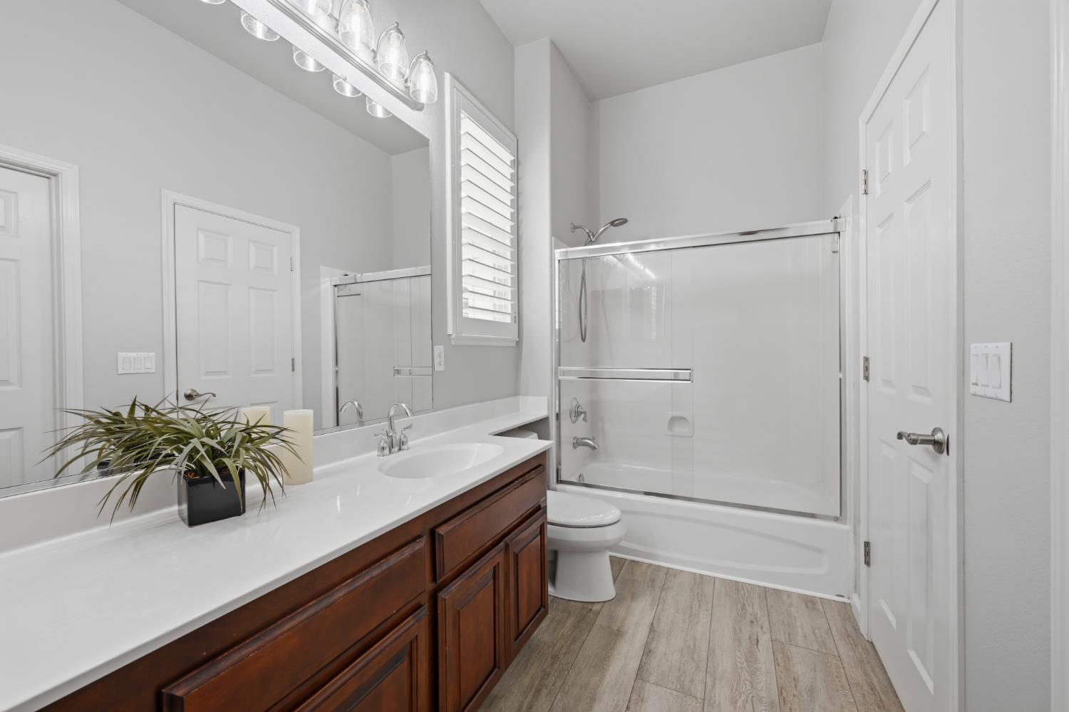 8537 Bridgestone Crescent Road Roseville, CA 95747 - Photo 39 of 64