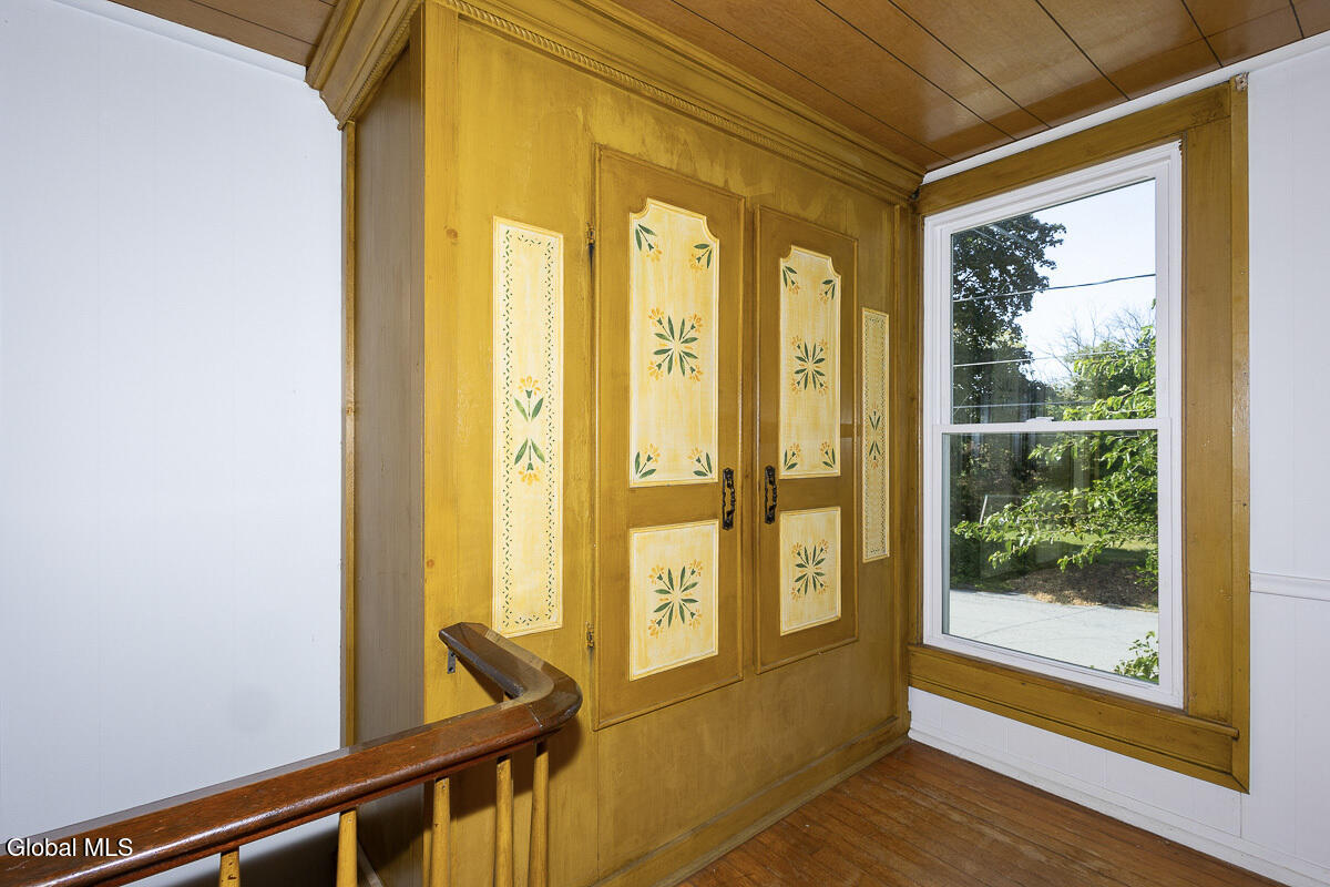 21 Main Street Rexford, NY 12148 - Photo 23 of 43 28-21 Main St-35