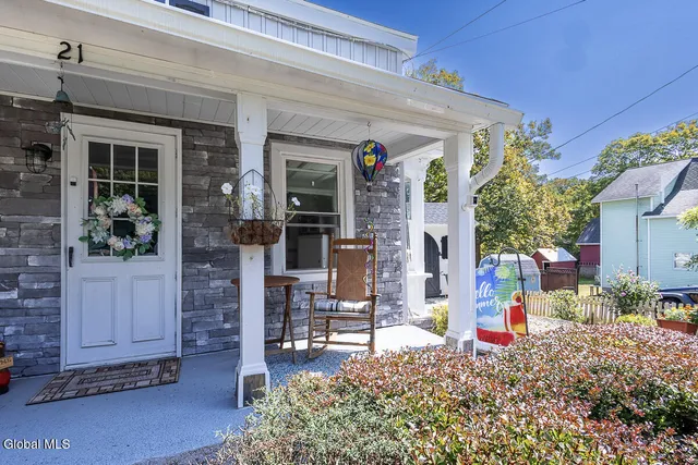 $265,000 | 21 Main Street, Rexford, NY 12148